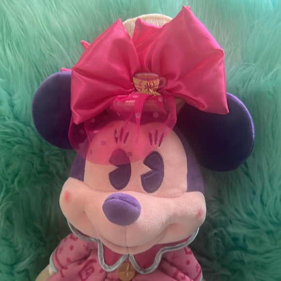 Disney Minnie Mouse The Main Attraction Mad Tea Party Plush - Picture 2 of 5